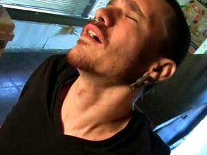 Punk syöksyy syvälle ja kakoo isolla leikkaamattomalla