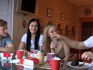 Nur heißer Sex erregte unsere Babes. Diese dreckigen Huren bevorzugen