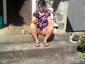 upskirt rasierte Muschi