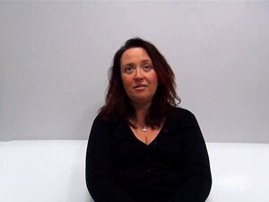 Die fette, tschechische Frau Pavla ging zu einer Pornoszene, um mit