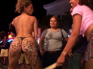 Pornostar favolosa in un video amatoriale esotico, sesso di gruppo