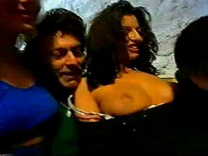 Gruppensex in den italienischen 90ern