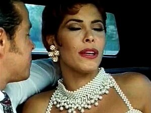 Dreckige blonde MILF bei Hardcore-Action erwischt