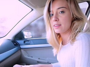 Stiefbroer moest zijn stiefzus Haley Reed ophalen van de universiteit.