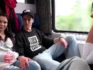 De övertyga vänner att knulla i tåget