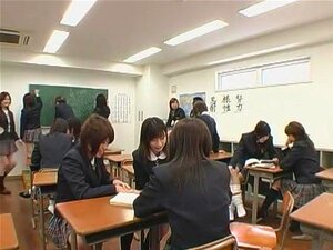 Verrücktes japanisches Mädchen im besten Gruppensex, POV JAV-Video