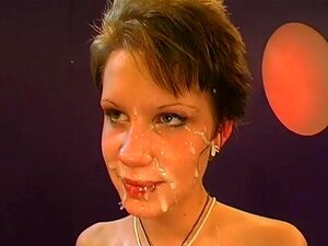 ExtremeBukkake Video: Mousie schluckt wieder, in letzter Zeit hat die