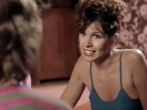 One minute erotica from:  Приватни учитељ  (1983)