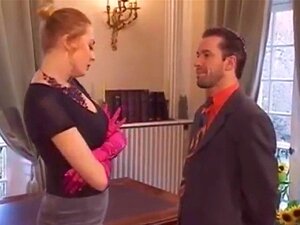 Milf tedesca scopata da due ragazzi