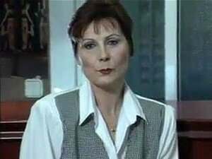 Erlebe eine wilde Fahrt mit dieser feurigen MILF mit roten Haaren!