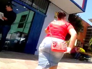 Krone gostosa de saia jeans