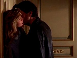 Greta Scacchi naakt - Een Man in Love - 1987. Greta Scacchi in deze