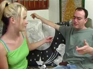 Kylee Kennedy opetti hänen äitipuolensa