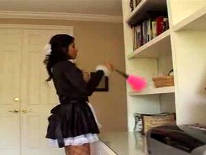 Brune avec un gros cul mouillé par fdcrn