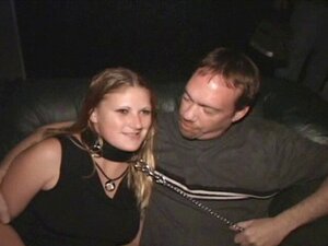 Blonde Freak On Leash Sperm Spray Theater Gangbang. Diese versaute