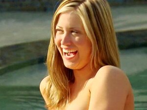 Swingerparty oben ohne Spaß am Pool. Wilde und verrückte