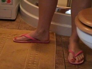 Monique Flip-Flop-Fußjob