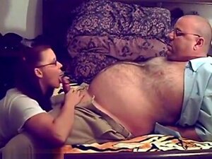 Alter Mann fickt große Titten Schulmädchen,