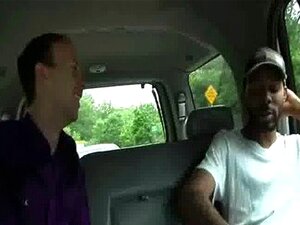 Sexy zwarte jongens vernederen witte twinks hard 22