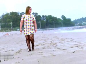 Ashley Rider und Juan Lucho - am Strand