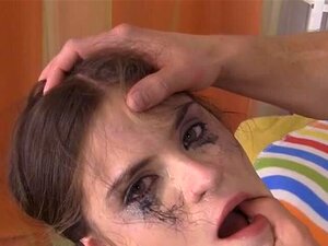 Foxy, kaum legale russische Frau, anna t bläst und packt.