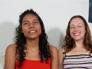 Caroline und Abigail können einfach nicht genug voneinander bekommen