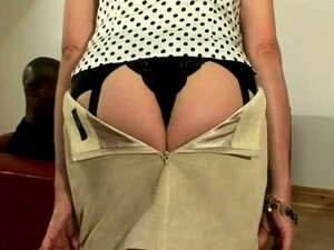 Lady Sonia wichst und bläst Twitter-Follower