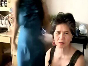 Verführerische und erfahrene Omas geben sich der Leidenschaft hin,