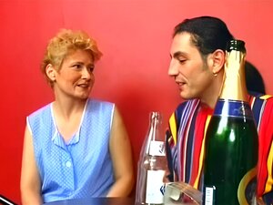 Schüchterne Oma Wird Hure