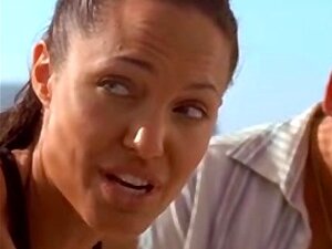 Angelina Jolie heel goed geneukt