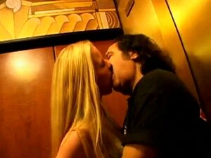 XXXCITEMENT EM UM QUATRO QUENTE PARTE 2. XXXCITEMENT IN A HOTEL ROOM