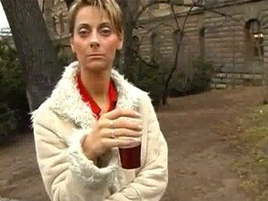 Dito nella figa trafitta