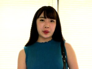 Amateur-asiatische Babes zeigen ihre schönen Kurven