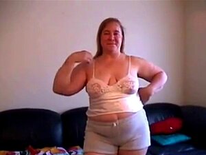 Зрела длакава бака. Зрела длакава бака