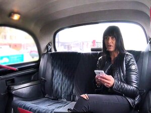 Tera Joy in einer saftigen heißen Brünetten liebt tschechischen