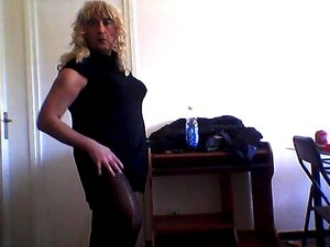 НАЈЛОНКЕ: ПОКАЗИВАЊЕ И ПЛЕС КОД КУЋЕ