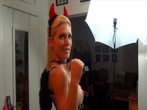 Snuskig develish fru suger det bra