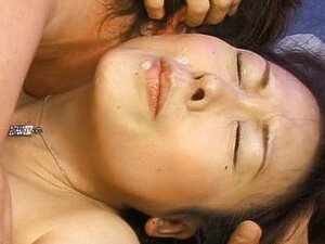 Hitomi Kurosaki Süße reife Frau