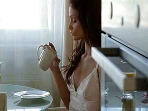 Frühstück und Ficken mit Sophie Lynx