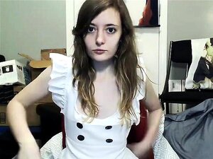 Süße Nataly lutscht alten Schwanz