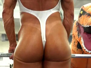 Camsoda - Heiße MILF-Stiefmutter wird von Trex im echten