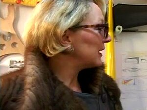 Oma liebt Analsex und ich liebe Omas Arschloch im reifen Alter