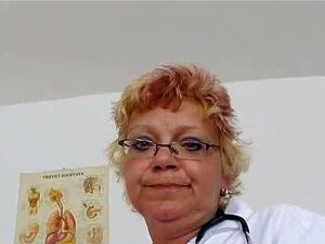 Wollige Oma unrasierte Muschi Nahaufnahmen