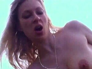 Milfs und Süße teilen öffentlichen Sex - Amateur-Kompilation im