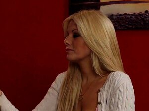 Cfnm hottie watchs perv