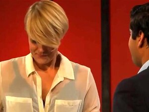 Sigrid Bonde Tusvik Amateur drückt lustiges Melken aus