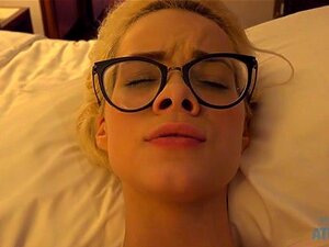 Elsa Jean in Du hast viel hinter Lilys wunderschönem Arsch gelaufen -