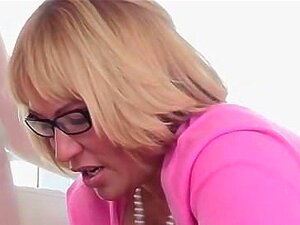 Melanie Monroe ist eine heiße Mama