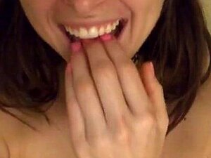 Riley Reid Selfie