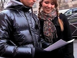 Sessione di sesso anale hardcore per una studentessa pigra
